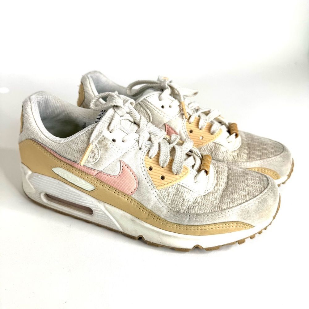 Women’s Nike AirMax 90 SE Sail/White DJ9997-101 size 10